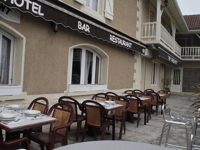 Hotel Peret Denguin Exterior foto
